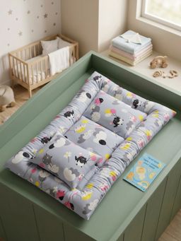 Matelas + coussin pour bébé