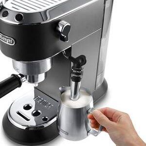 Delonghi Dedica Machine à café expresso EC 685.Bk