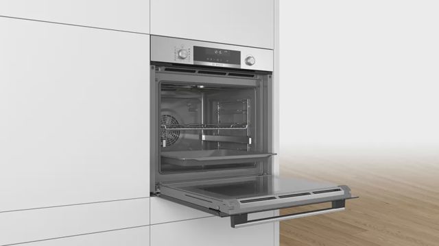BOSCH Four encastrable Série 6 HBA5785S6