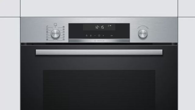 BOSCH Four encastrable Série 6 HBA5785S6