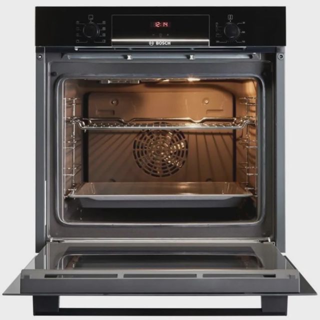 Bosch four encastrable HBA553BA0 3400w
