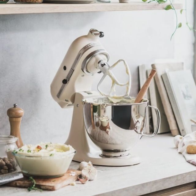 KitchenAid artisan robot pâtissier 4.8L 5KSM125 beige