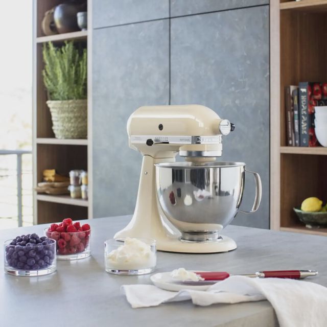 KitchenAid artisan robot pâtissier 4.8L 5KSM125 beige