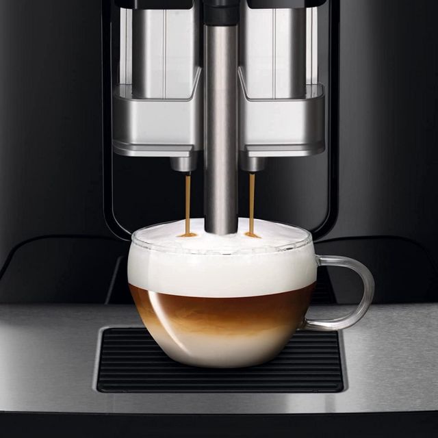 Bosch machine à café cafétiére expresso 1.4 L TIS30129RW