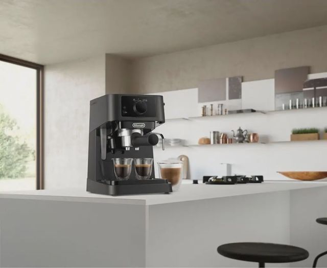 Delonghi cafetière machine à café EC230.BK