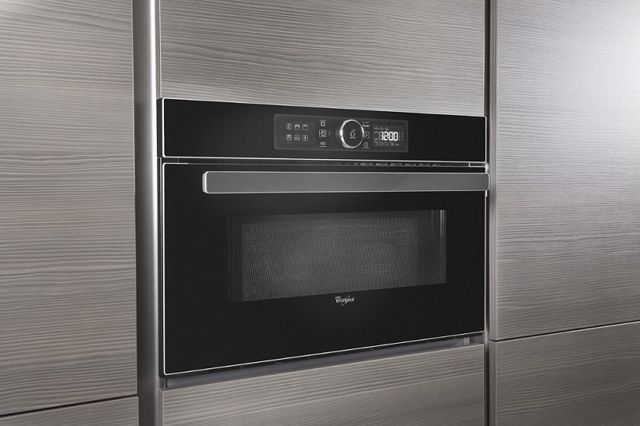 Whirlpool four micro-ondes encastrable AMW 730 NB