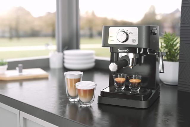 Delonghi stilosa cafétière avec mousseur EC260.BK