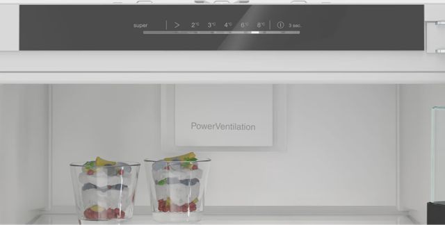 Siemens iQ500 StudioLine Réfrigérateur Intégrable