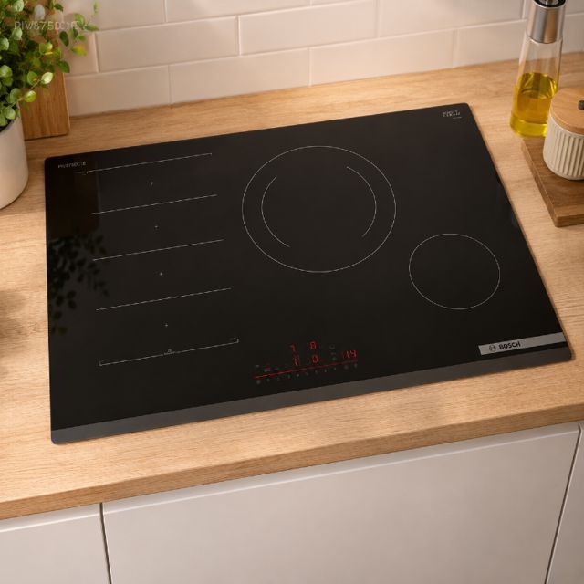 Bosch plaque de cuisson a induction 80cm PXE831HC1E