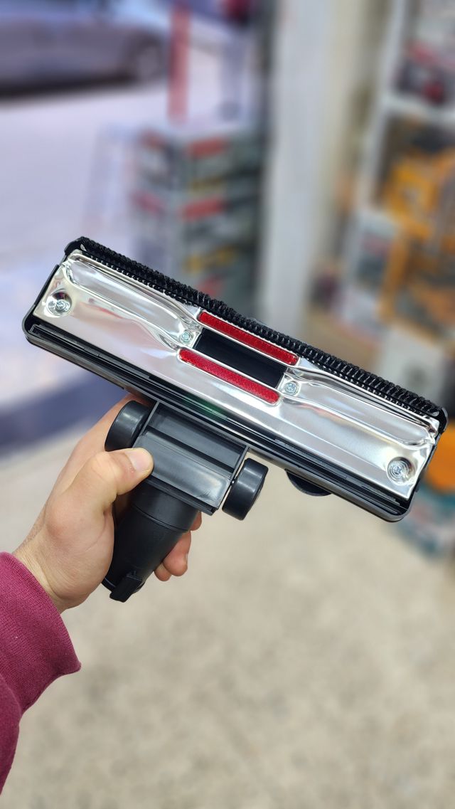 Aspirateur crown 1800 w
