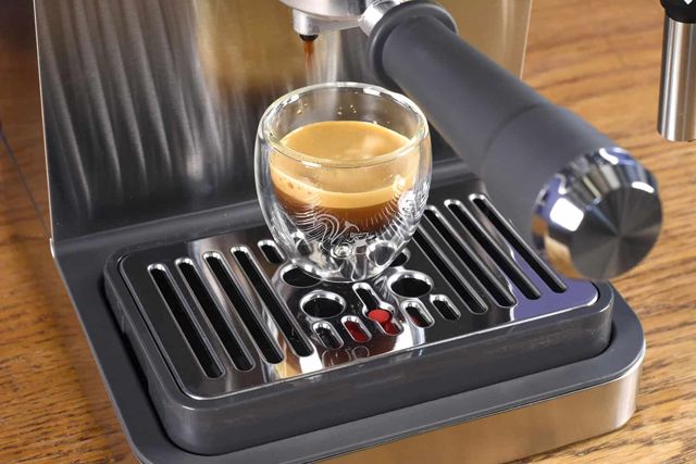 Delonghi EM450.M Linea Classic Espresso Machine – New World
