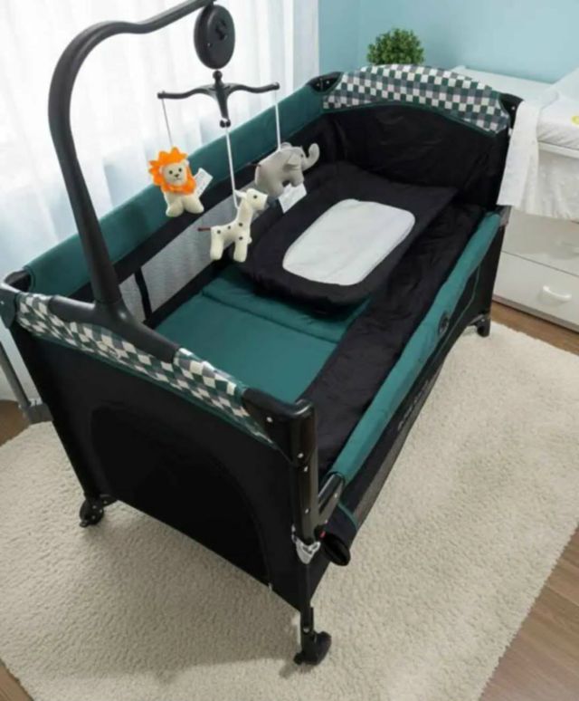 Bébé Love سرير ومحبس أطفال متعدد الوظائف UP650