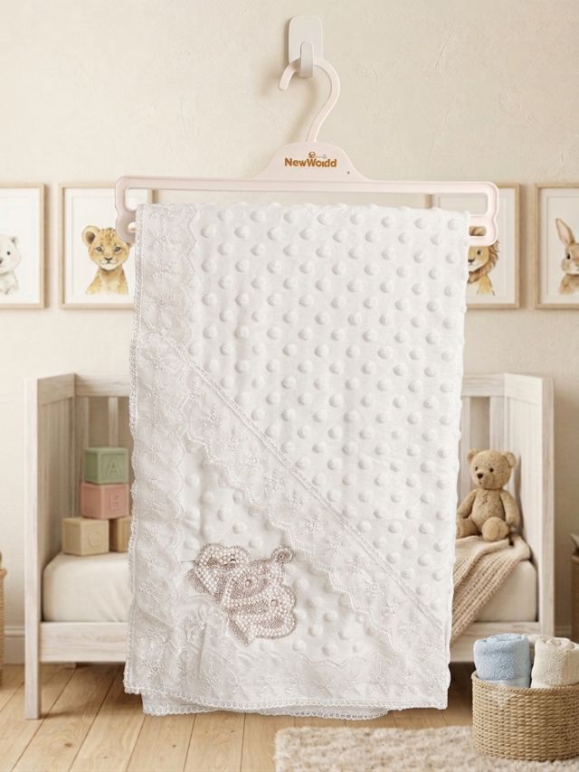 Drap bébé brodé