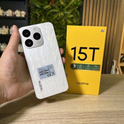 Realme 15 T Ram 12Go Stockage 256 silver Garantie 1 an